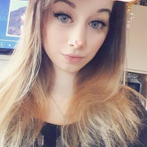 Meet your Posher, Brenna